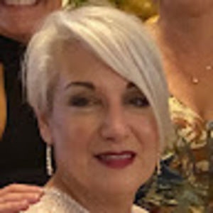 Meet your Posher, Kendra